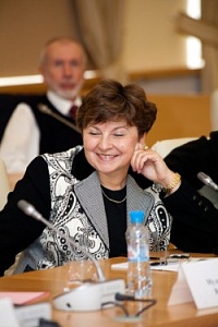 Елена Бондарева: «Наследие эмигрантов позволяет увидеть события без идеологических наслоений» Елена Бондарева: «Наследие эмигрантов позволяет увидеть события без идеологических наслоений»